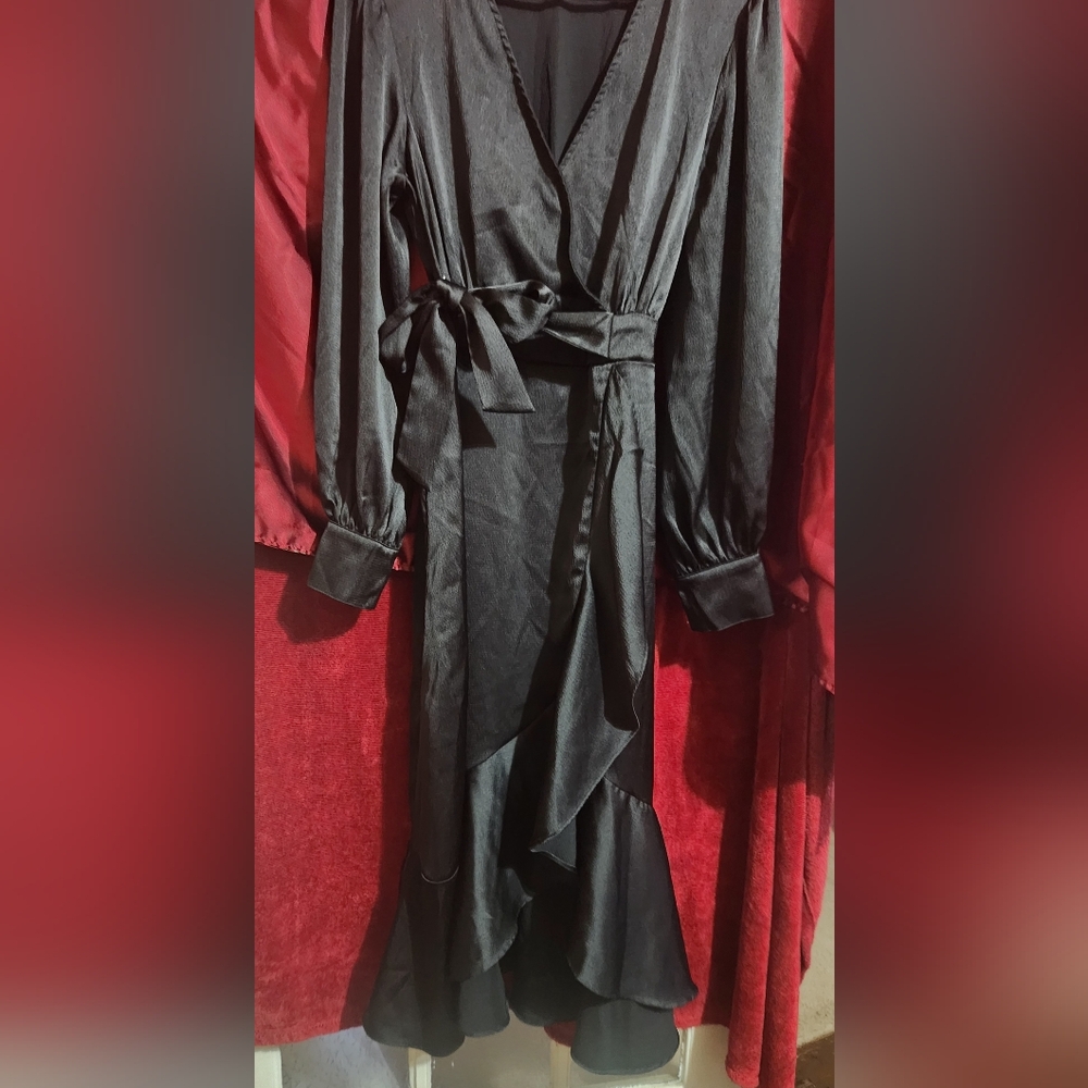 Elegant Black Wrap Dress Size Large